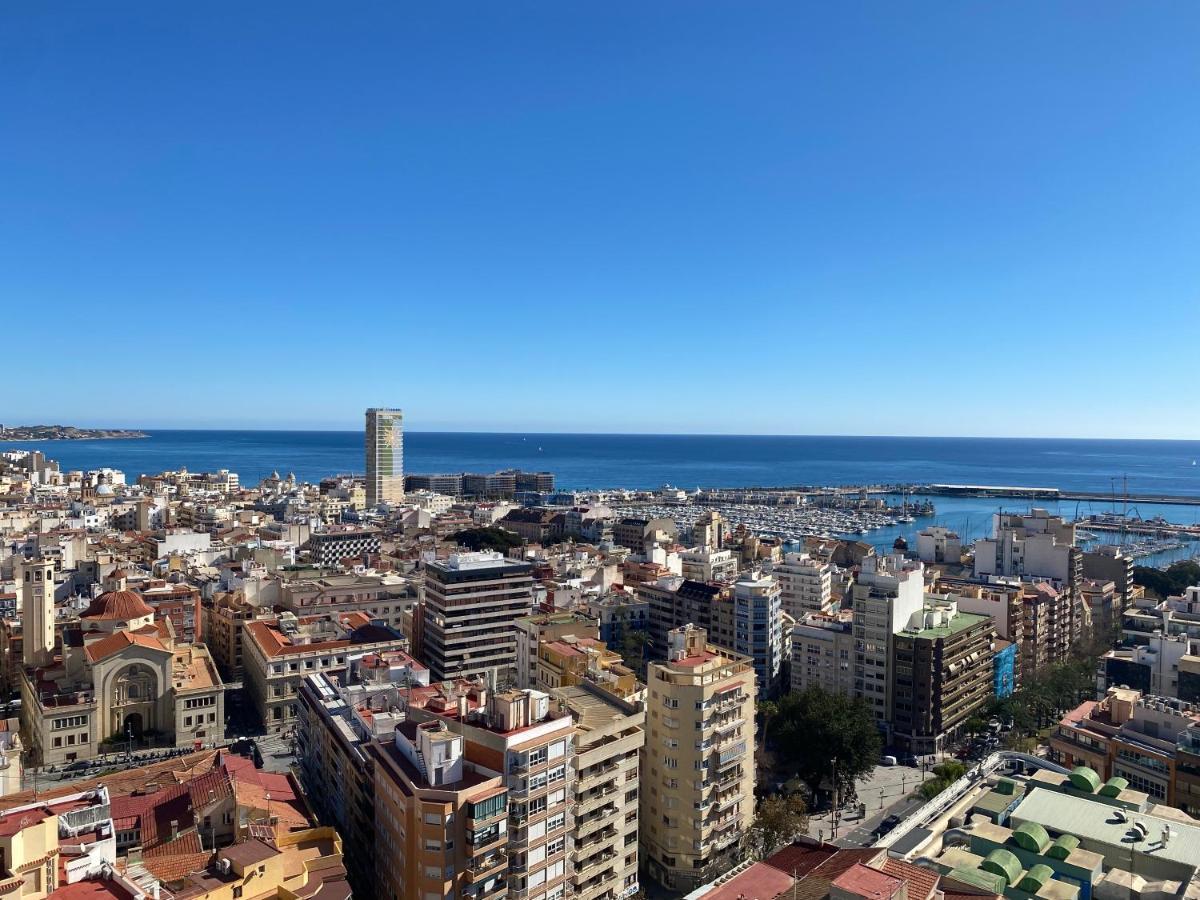 Apartamento 19Th Floor & Sea View لقنت المظهر الخارجي الصورة